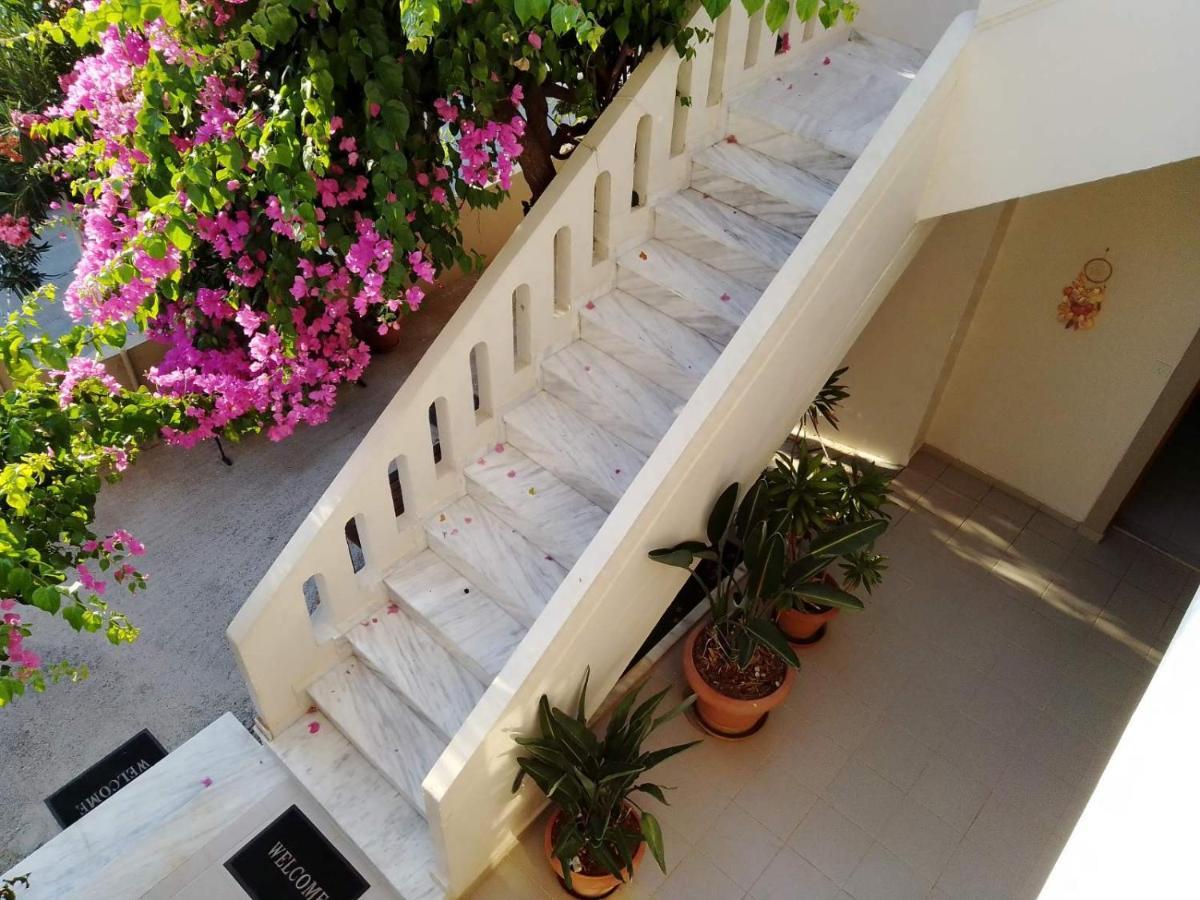 Irini Apartments Platanias  Bagian luar foto