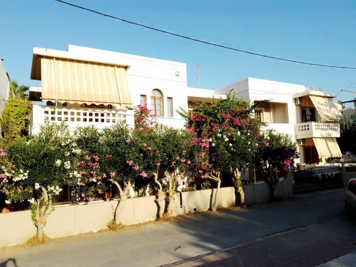 Irini Apartments Platanias  Bagian luar foto