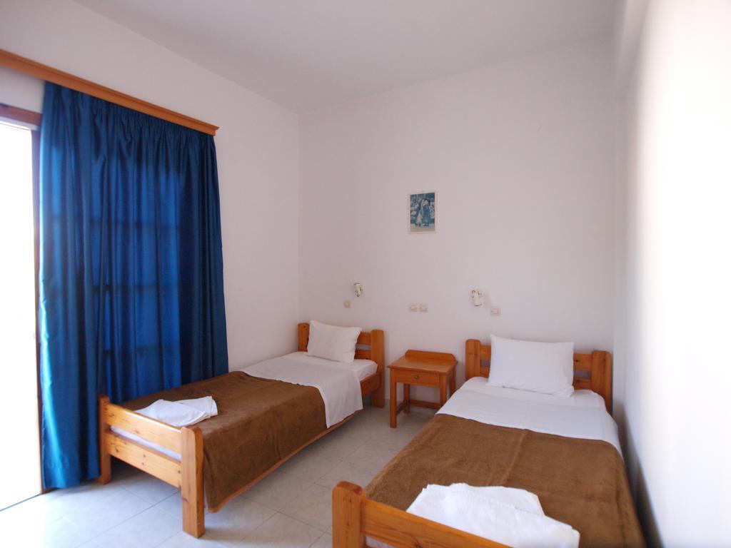 Irini Apartments Platanias  Ruang foto