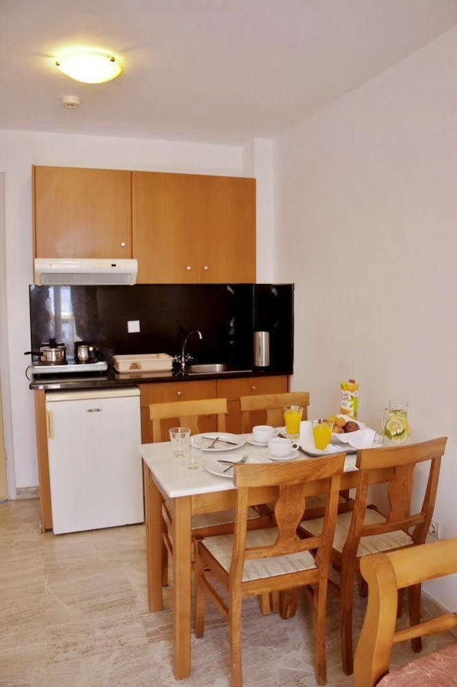 Irini Apartments Platanias  Bagian luar foto