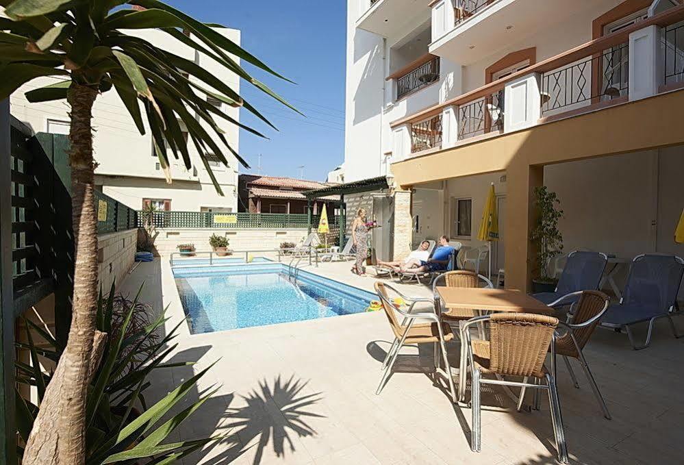 Irini Apartments Platanias  Bagian luar foto