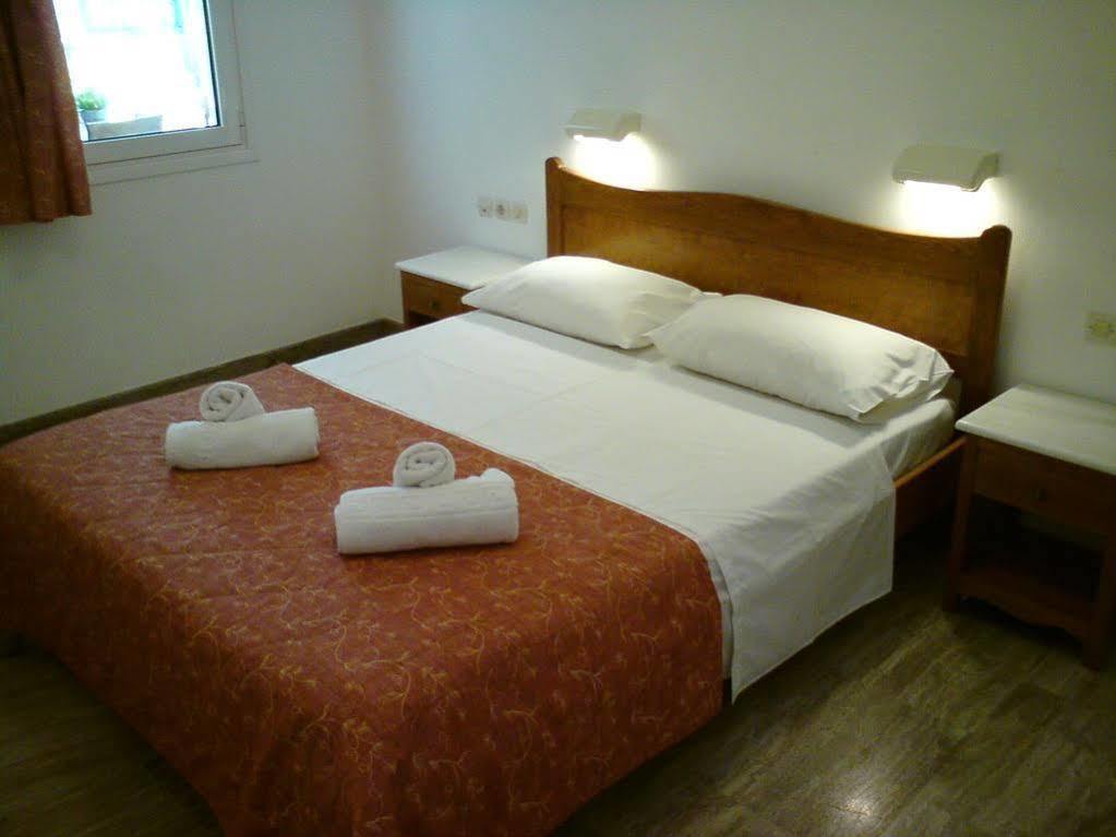 Irini Apartments Platanias  Bagian luar foto